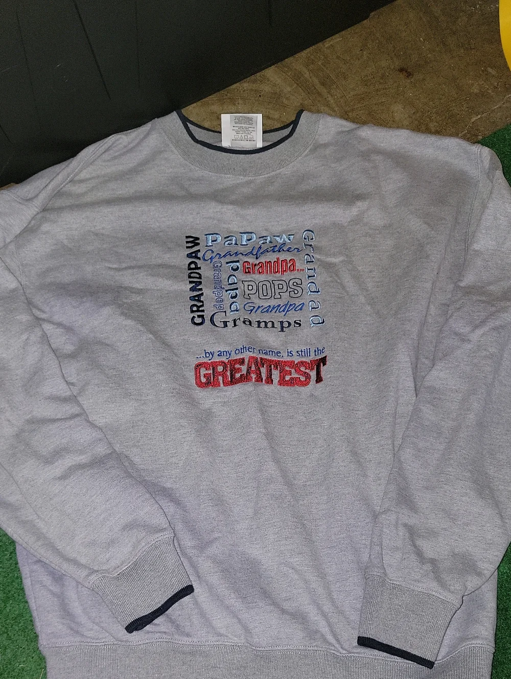 Men's Vintage Light Gray 'Greatest' Grandpa Sweatshirt